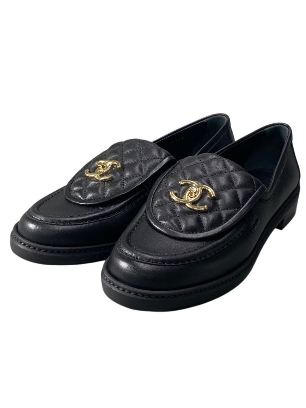 ★SOLD★ Chanel Quilted Turnlock Loafers CC Loafer 38.5 Black - Picture 2 of 10